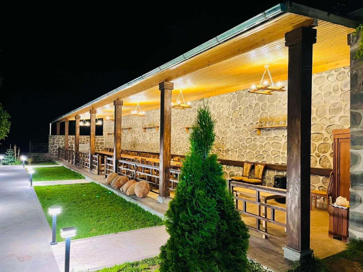 גוריס Lara Hotel מראה חיצוני תמונה