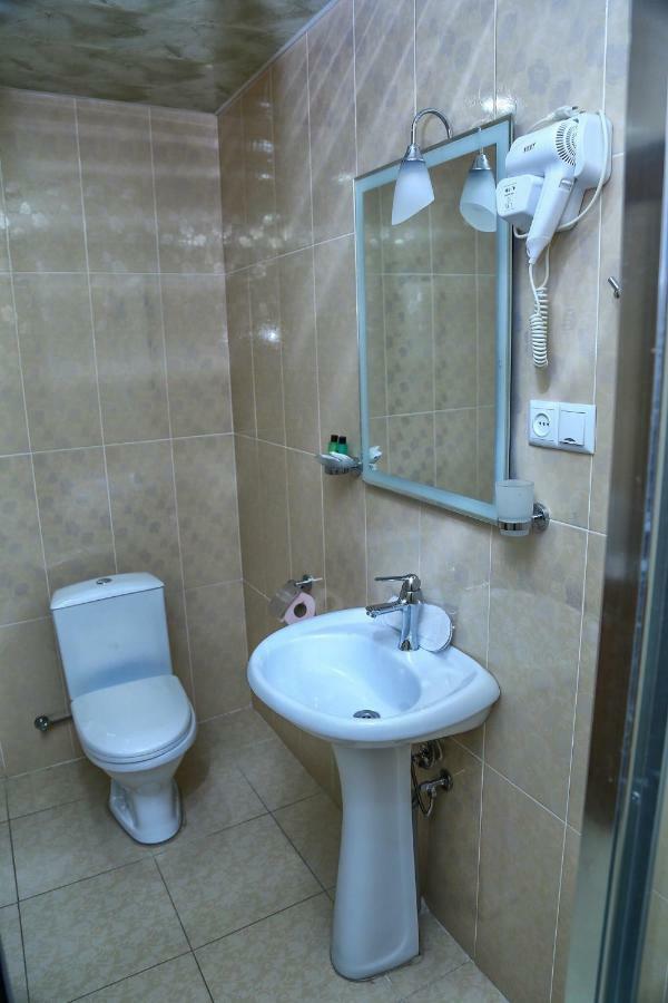 גוריס Lara Hotel מראה חיצוני תמונה